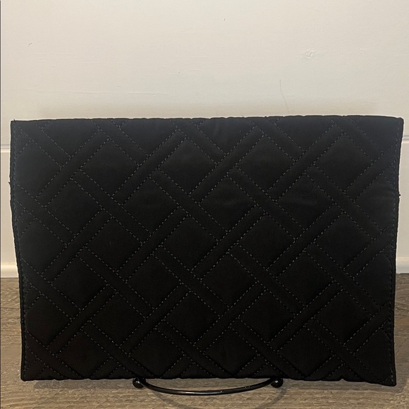 Vera Bradley Slim Wristlet Clutch Quilted NWOT - Picture 3 of 6